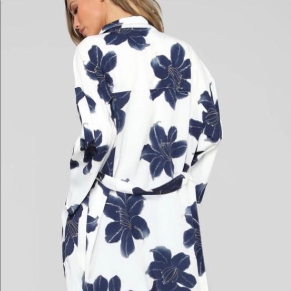 FLORAL KIMONO - Picture 2 of 2